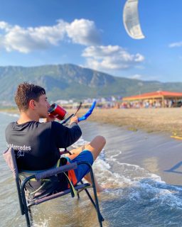 Coffee break 
#kitespotsturkey #akyaka #kitebeach #kiteboard #fun #summer #akyakakite #kitesurfturkey #gökova #kitedersi #kitesurflesson #kiteinstructor #kitespots #turkey #vacation #leisure #extreme #activity